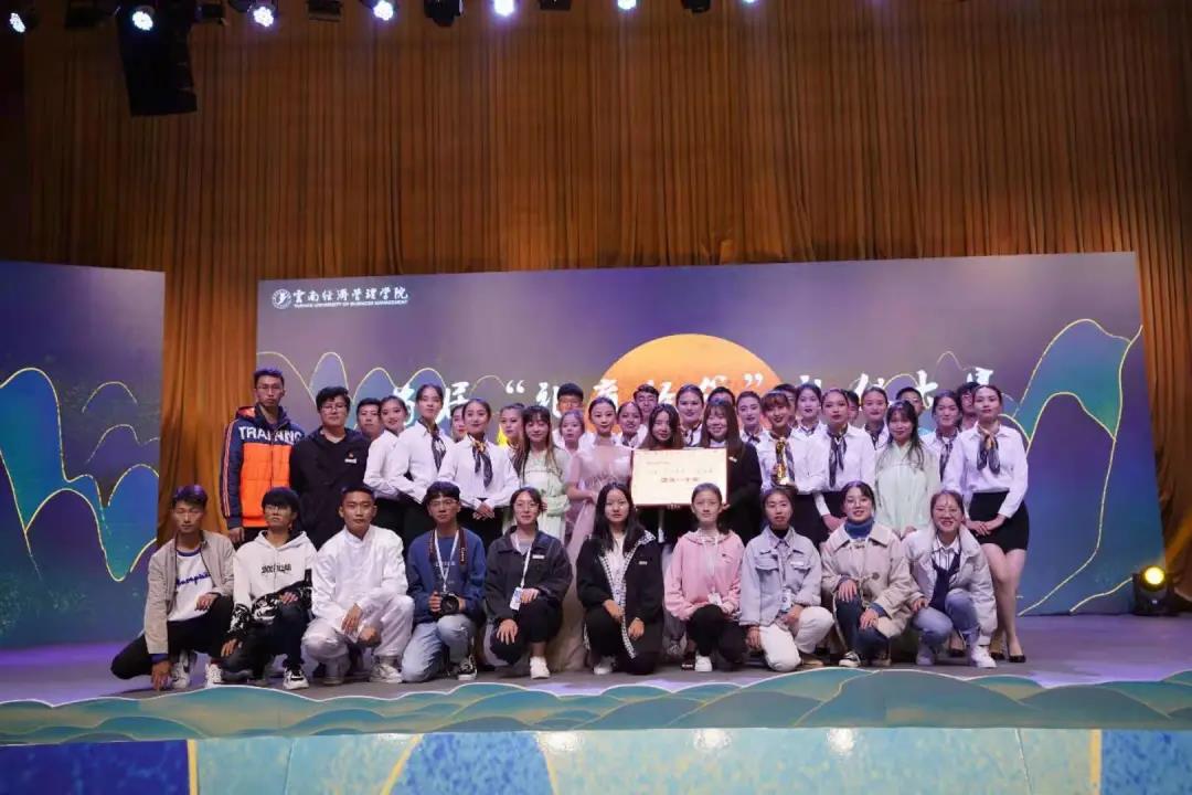 教育学院“承礼育师”带你领略礼仪大赛冠军风采 第 6 张