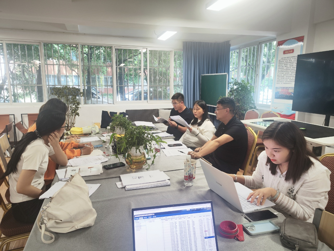 以赛促学强本领!云南经济管理学院深化就业创业政策育人实践 第 4 张 以赛促学强本领!云南经济管理学院深化就业创业政策育人实践 第 4 张