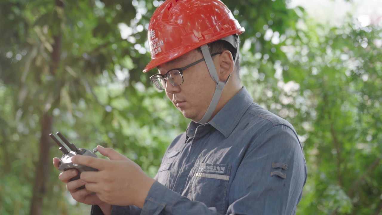 毕业入职电网！8年，他从基层干到副总监！ 第 6 张