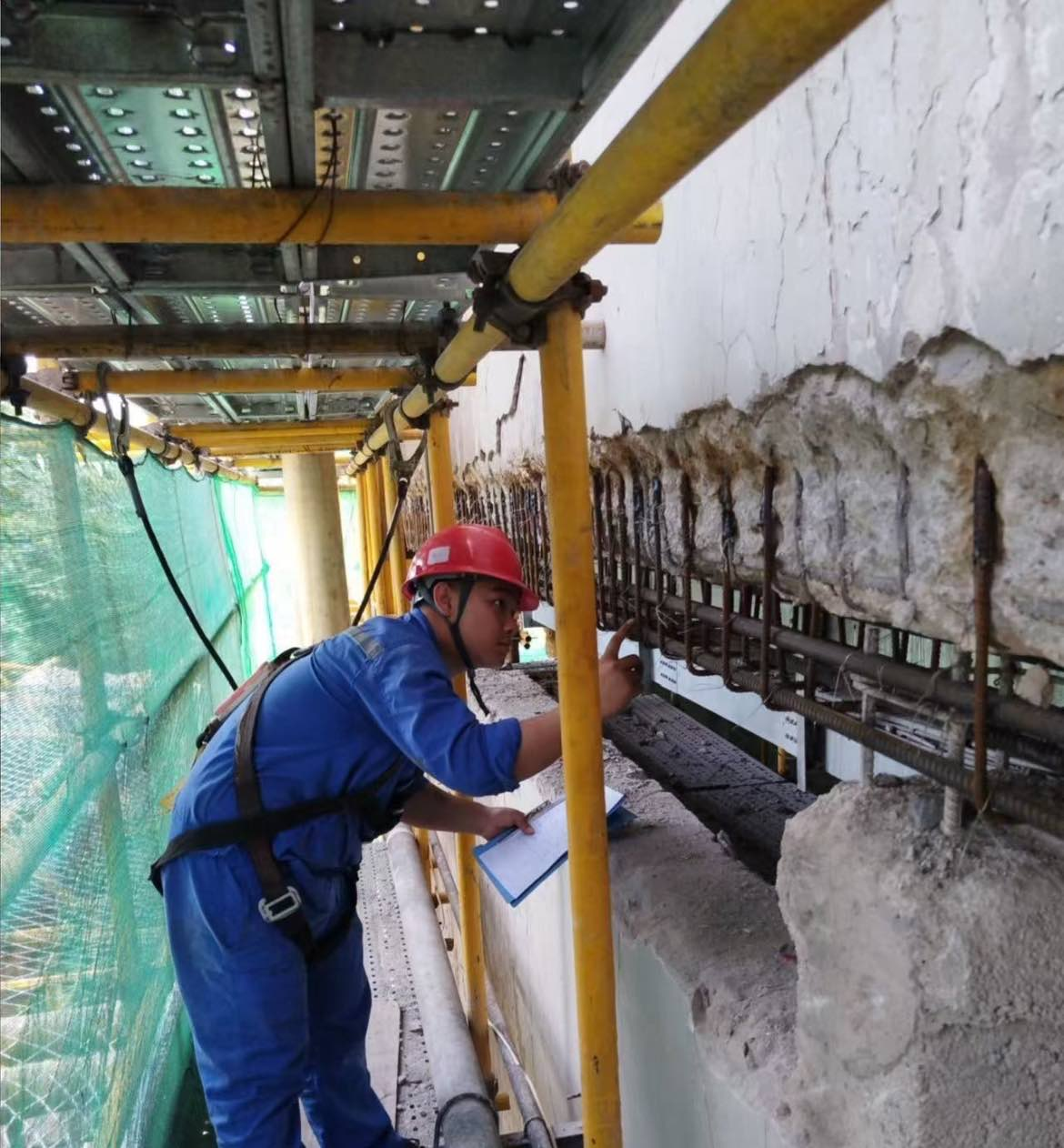 李响.png 李响.png