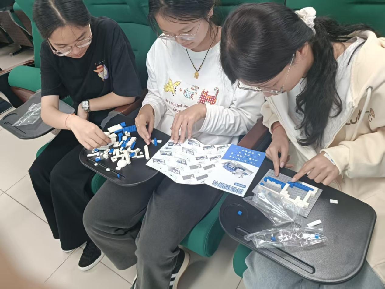 风采展示丨云南经济管理学院医学院“问天行者”宣讲团开展“两弹一星”精神宣讲活动 第 3 张