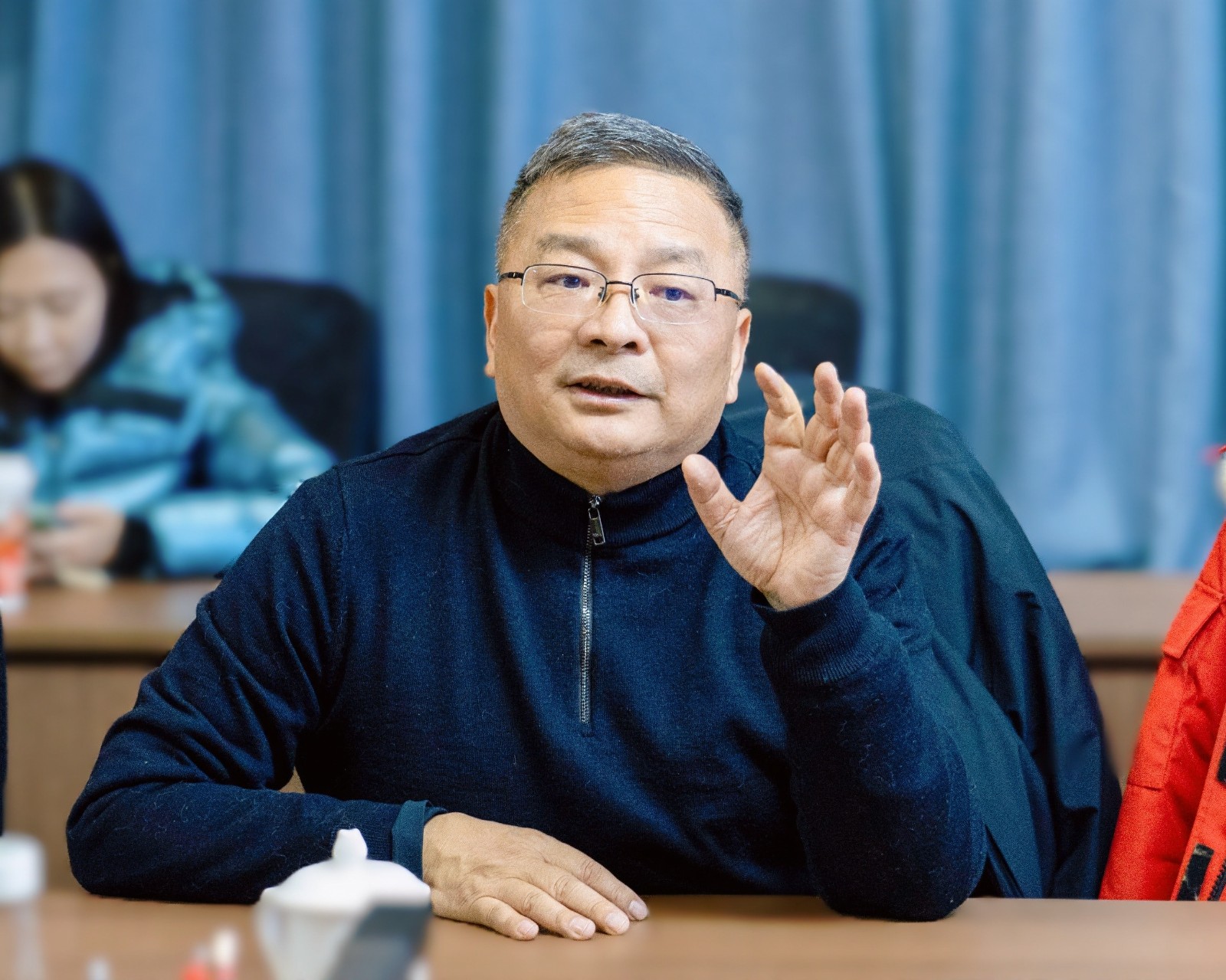 著名演员于荣光到访云南经济管理学院 第 5 张 著名演员于荣光到访云南经济管理学院 第 5 张